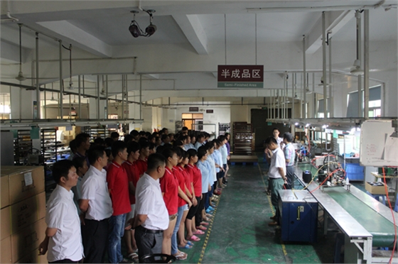 汽車?yán)葟S家